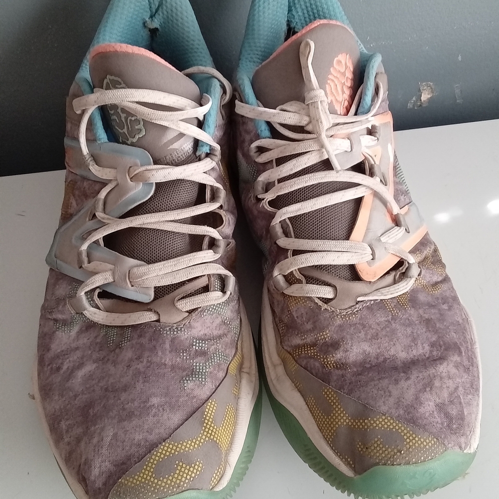 New Balance FuelCell Basketball Shoes Multi-Color Purple Teal Peach Mens 10.5
